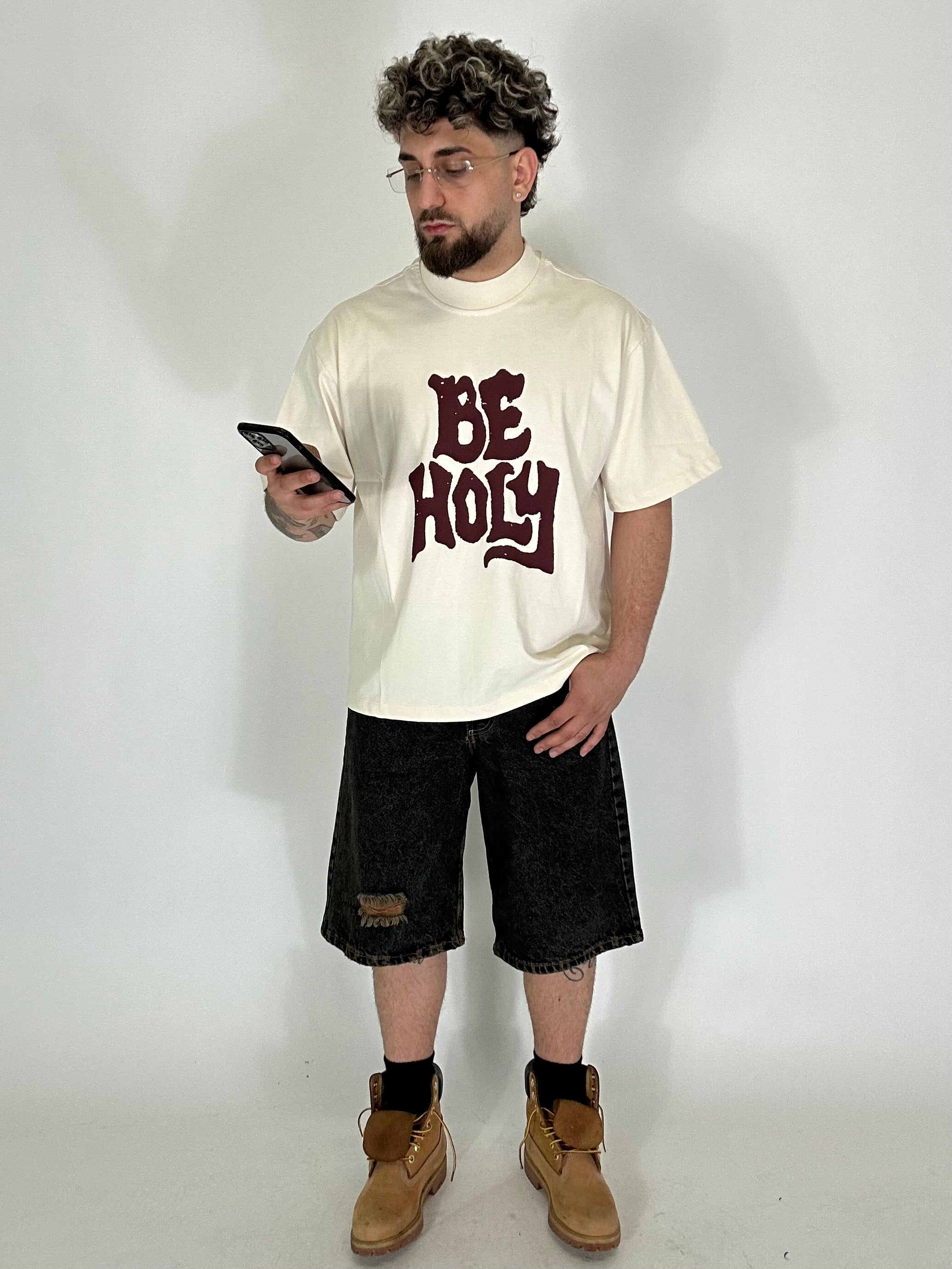T-shirt Hustle Be Holy panna