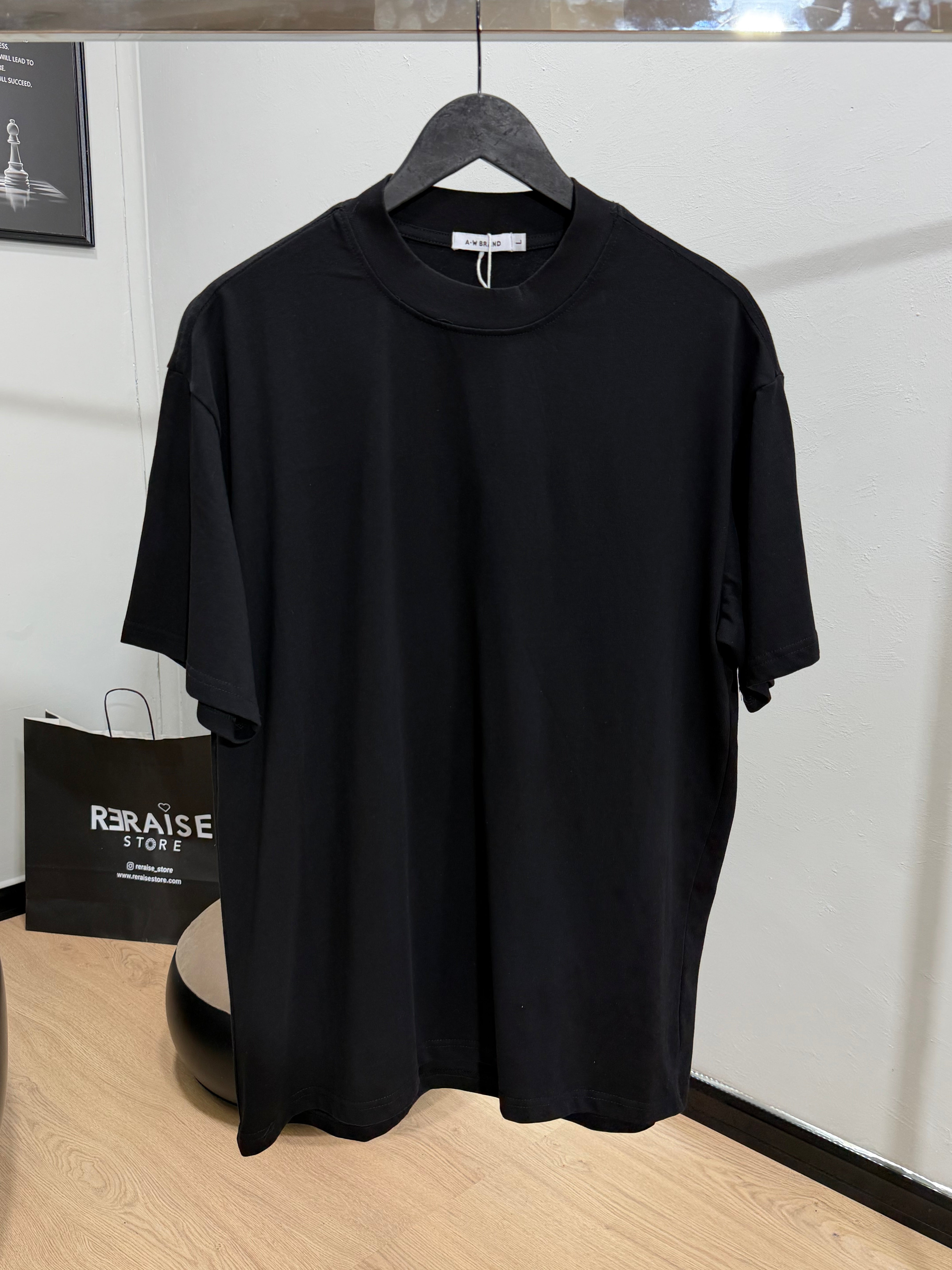 T-shirt Basic Mezzo collo regular Black