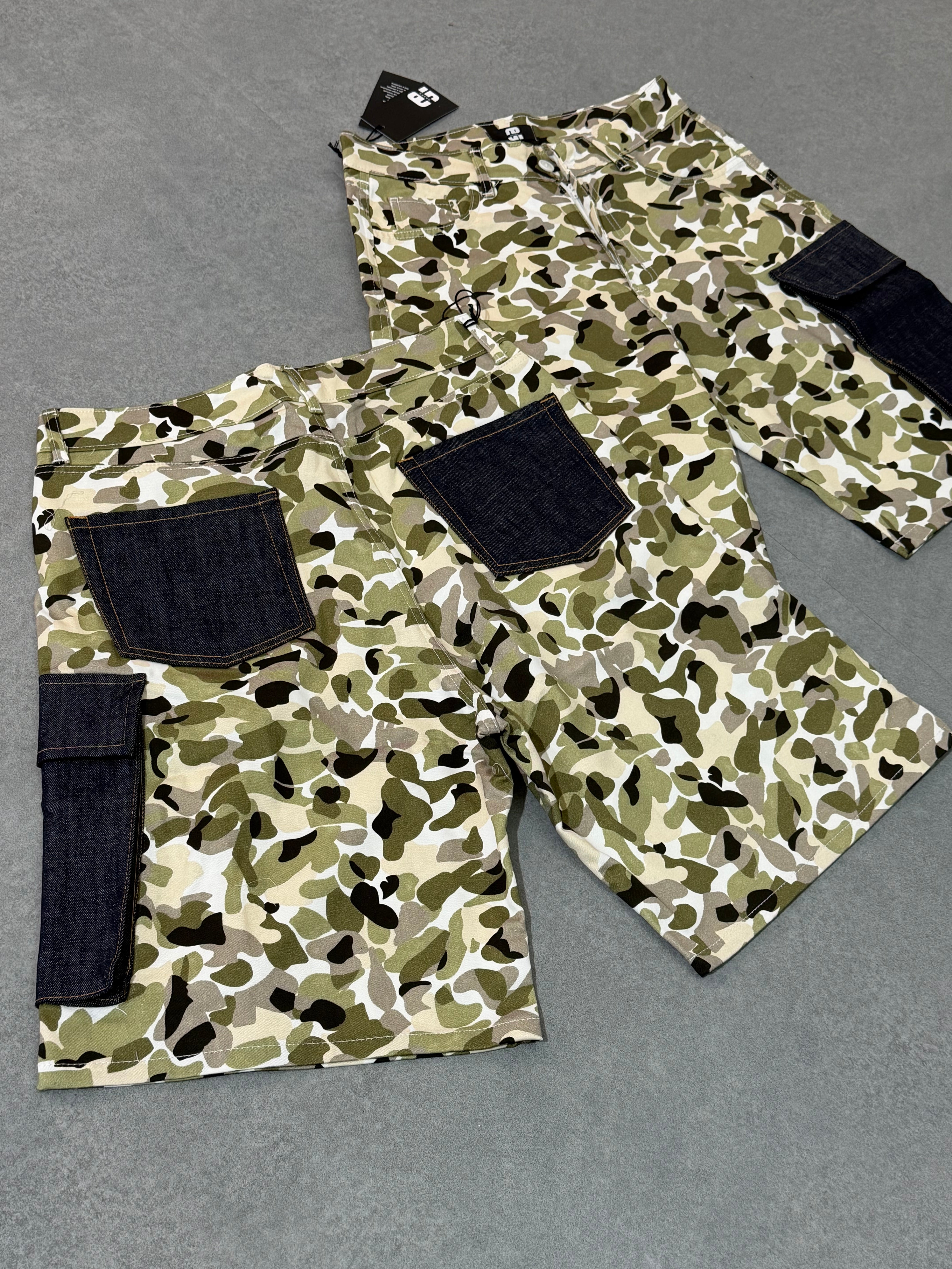 Short Camo Denim