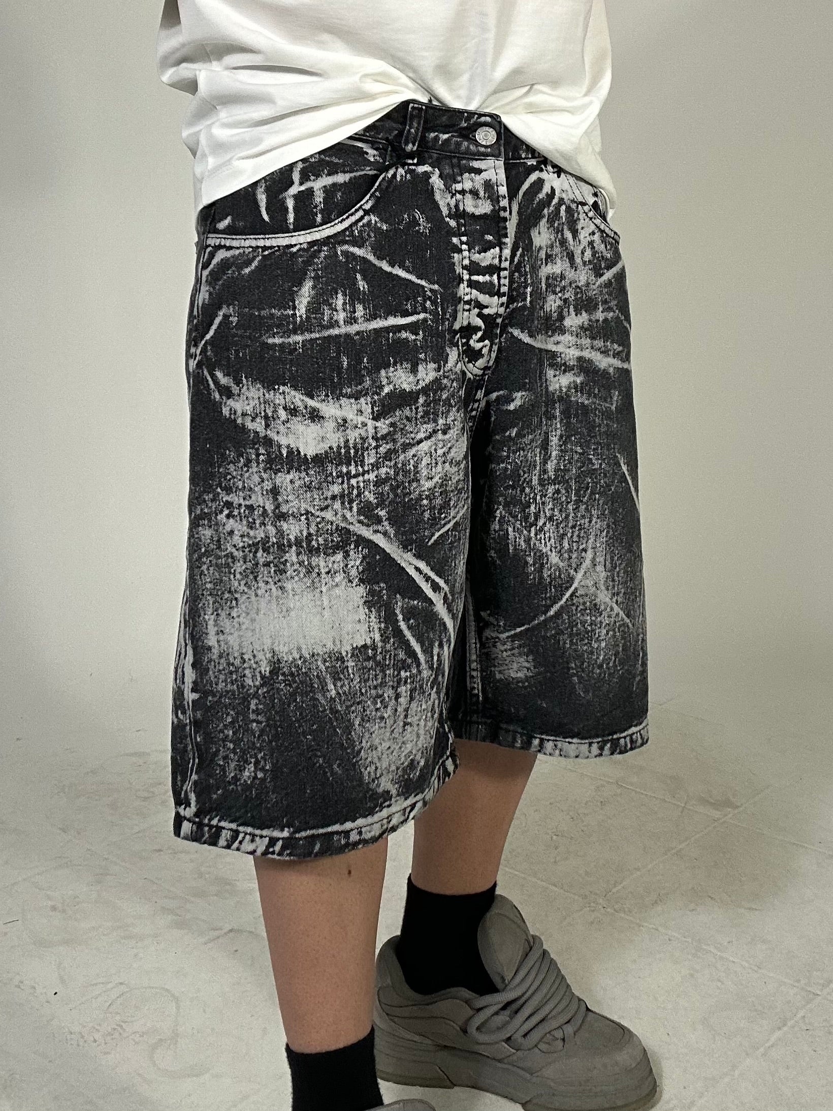 Short Bunker Stool Wash
